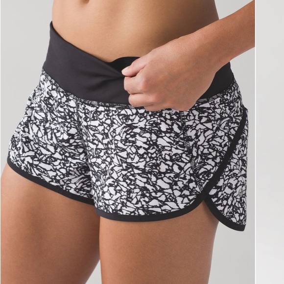 🍋Lululemon Speed Short! - Picture 6 of 8